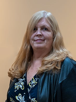 Susan-Henrichon portrait